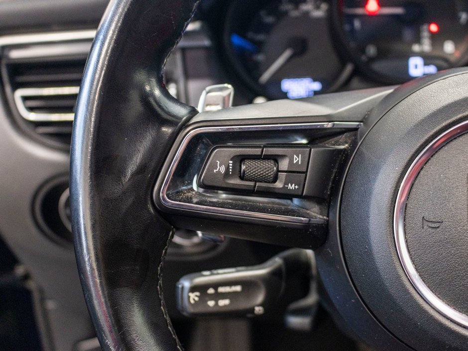 2023 Porsche Macan GTS 2.9t AWD CUIR ROUGE RARE