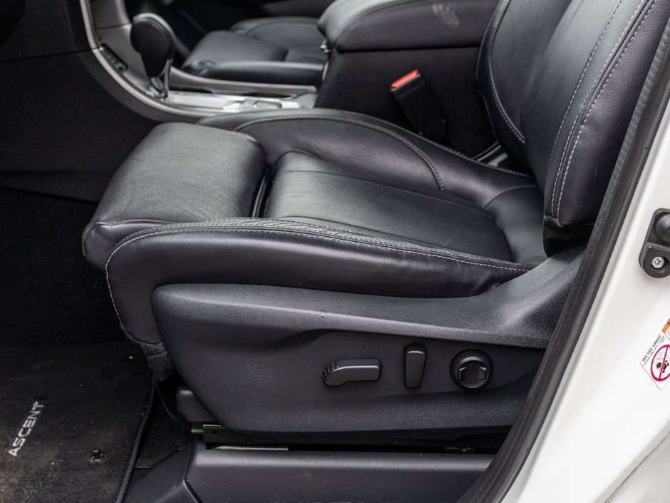2019 Subaru Ascent LIMITED CUIR TOIT BLANC NO CARFAX CLAIM