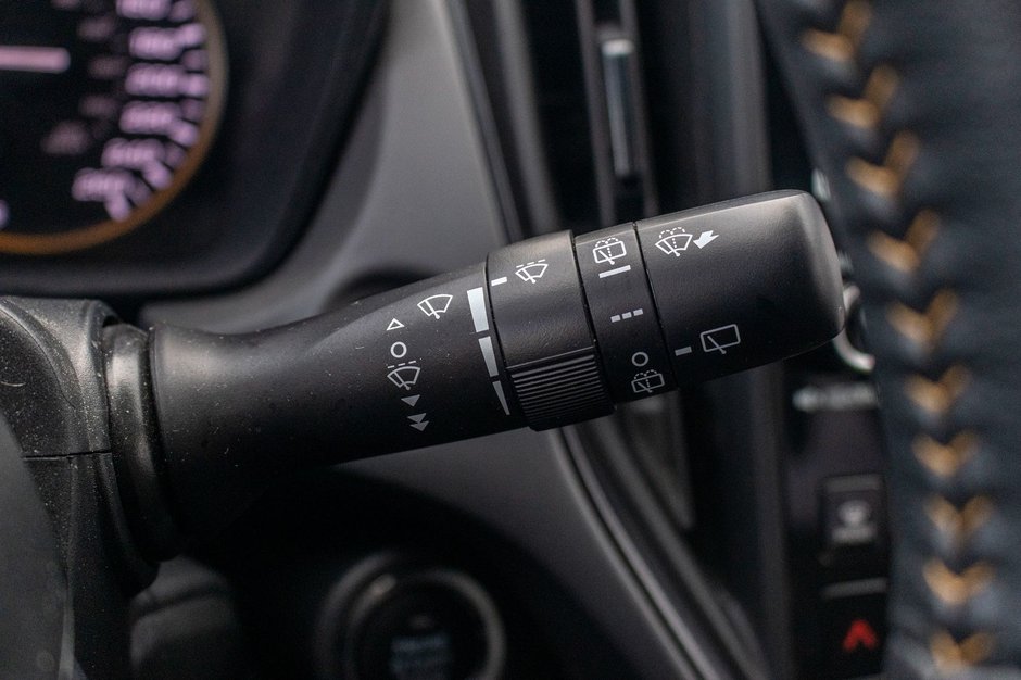 Subaru Crosstrek Wilderness AWD CUIR TOIT 36101KM 2024 1 PROPRIO PAS DE RECLAMATION AU CARFAX