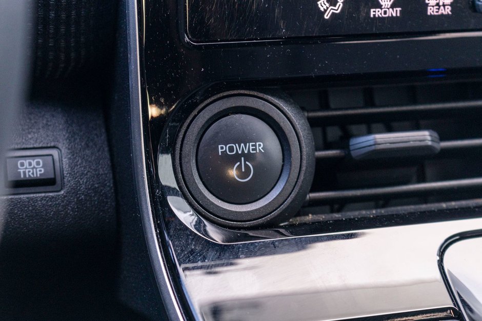 Toyota bZ4X LE AUTOM BLANC 45758KM 2023 1PROPRIO PAS DE RCLAMATION AU CARFAX