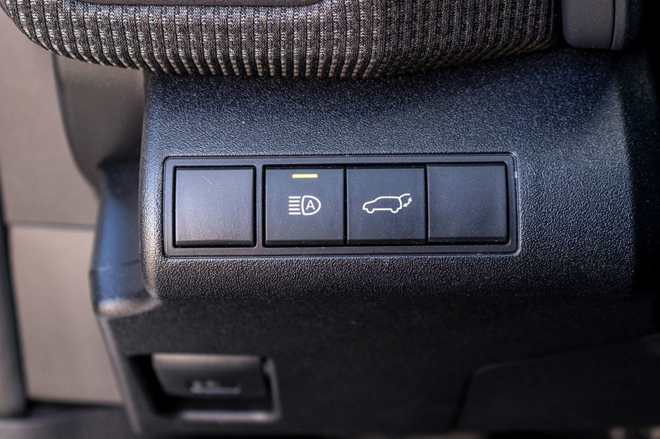 Toyota bZ4X LE AUTOM BLANC 45758KM 2023 1PROPRIO PAS DE RCLAMATION AU CARFAX