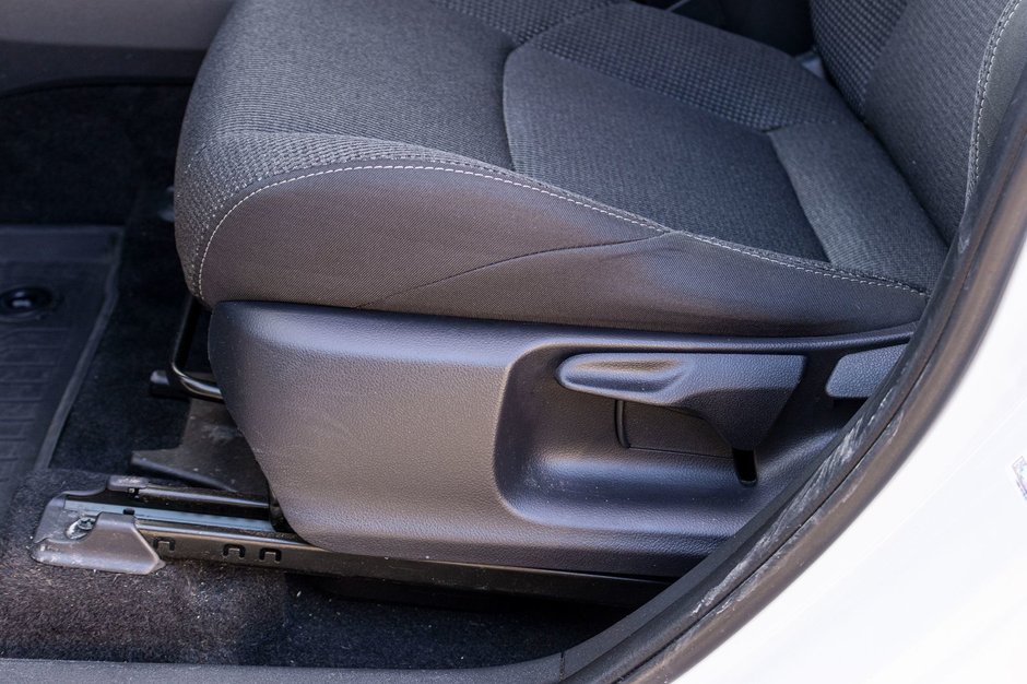 Toyota bZ4X LE AUTOM BLANC 45758KM 2023 1PROPRIO PAS DE RCLAMATION AU CARFAX