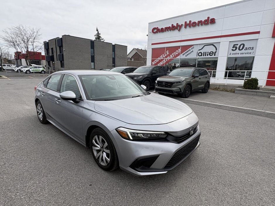 2023 Honda Civic LX 34,000 KM CARPLAY I STERTER I HEATED SEATS I CAMERA I ACTIVE SECURITY in Montréal, Quebec