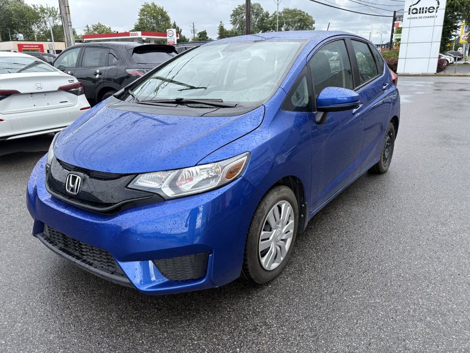 Honda Fit LX 31,000 KM I 1 OWNER I MAINTENANCE AT LALLIER HONDA I HEATED SEATS I BLUETOOTH I CAMERA 2015 à Montréal, Québec