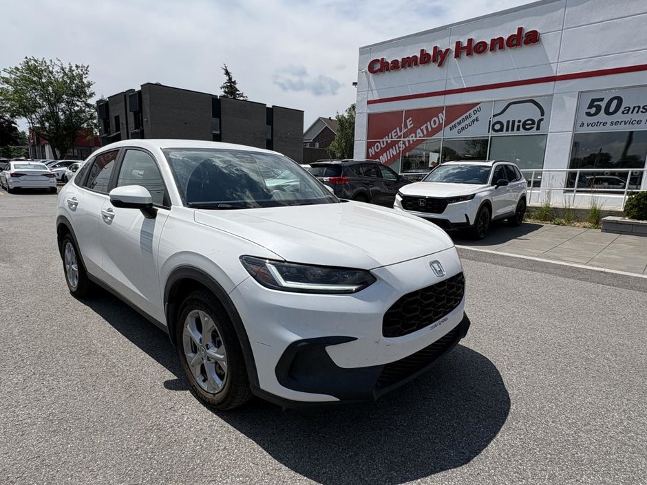 Honda HR-V LX AWD 22,000 KM!!! I MAGS I CARPLAY I HEATED SEATS I STARTER I ACTIVE SECURITY 2023 à Montréal, Québec