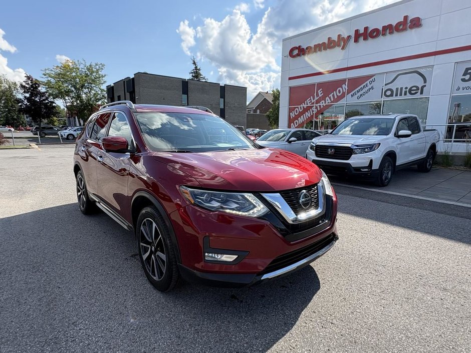 2018 Nissan Rogue AWD SL 113,000 KM! LEATHER I HEATED SEATS I PANORAMIC SUNROOF I MAGS I CARPLAY I STARTER in Montréal, Quebec