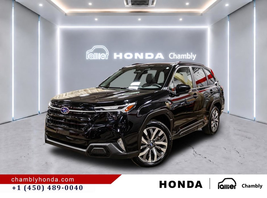 2025 Subaru Forester Premier AWD 13,000 KM I LEATHER I HEATED SEAT I CAMMERA I MAGS I CARPLAY I SUNROOF I ACTIVE SECURIT in Montréal, Quebec