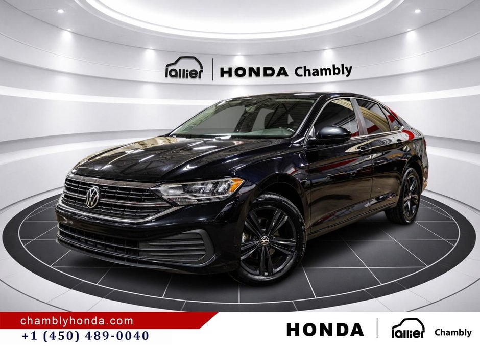 2023 Volkswagen Jetta Comfortline MAGS I CARP;LAY I ACTIVE SECURITY I CAMERA I HEATED SEATS in Montréal, Quebec