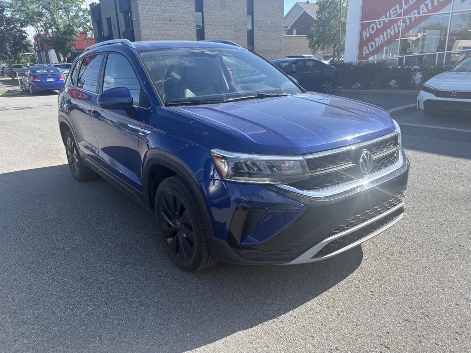 2024 Volkswagen Taos Comfortline SUNROOF I MAGS I CAMERA I CARPLAY I HEATED SEATS I ACTIVE SECURITY in Montréal, Quebec