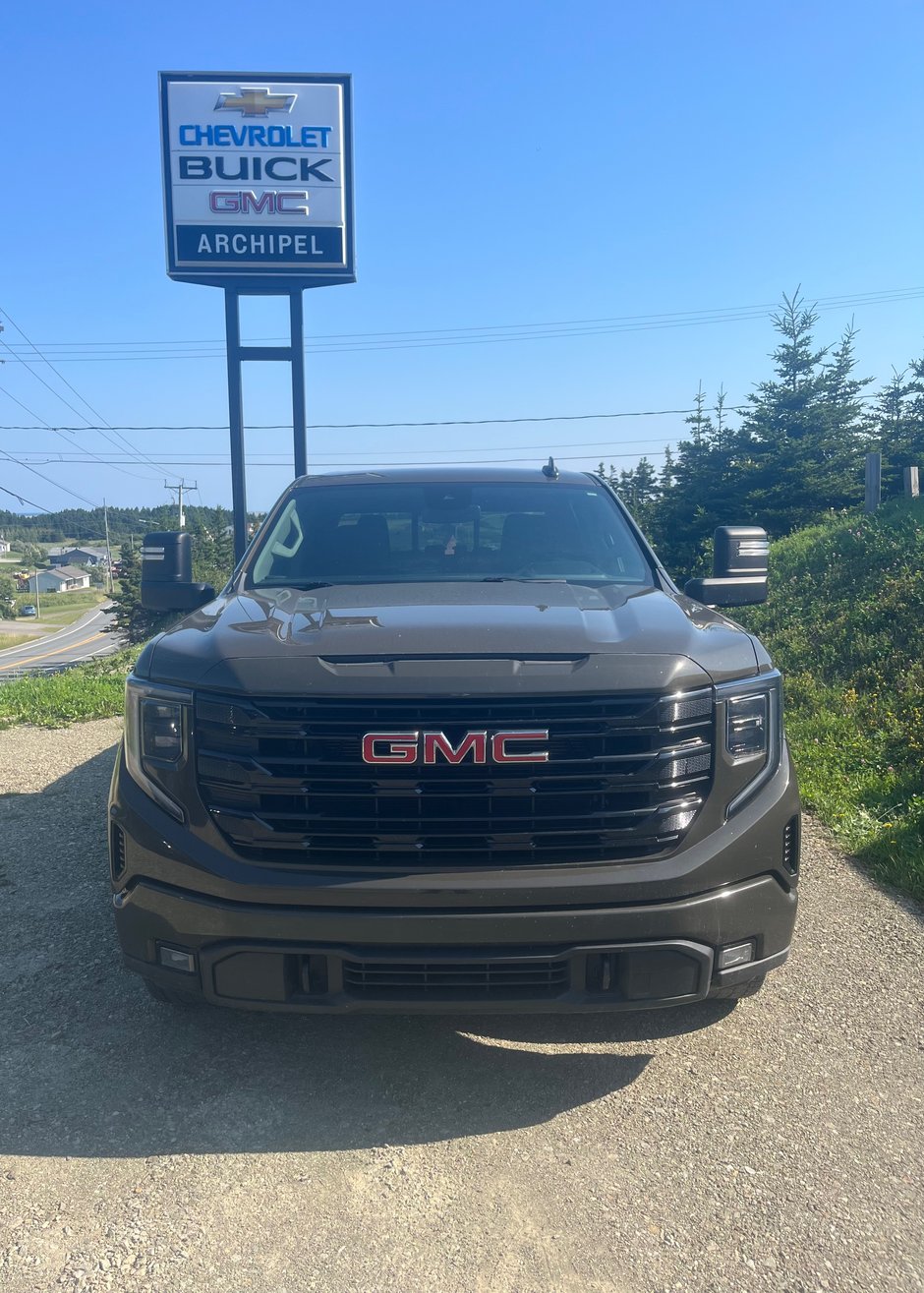2024 GMC SIERRA 1500 CREW ELEVATION 4RM Elevation in Fatima, Quebec - w940px
