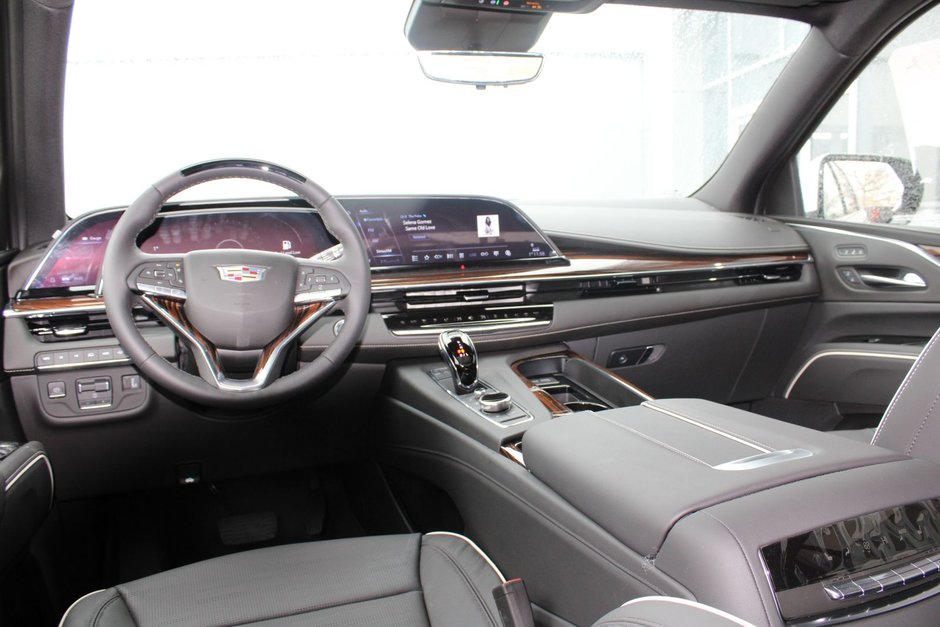 2024 Cadillac Escalade ESV Premium Luxury-16