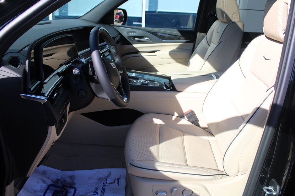 2024 Cadillac Escalade Premium Luxury-10