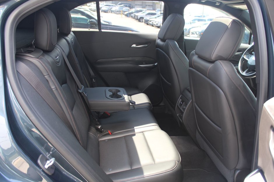2020 Cadillac XT4 AWD Sport-16