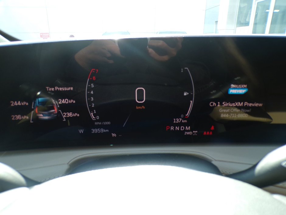 2024 Cadillac XT4 AWD Premium Luxury-13