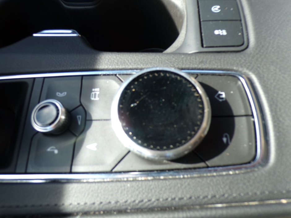 2024 Cadillac XT4 AWD Premium Luxury-18