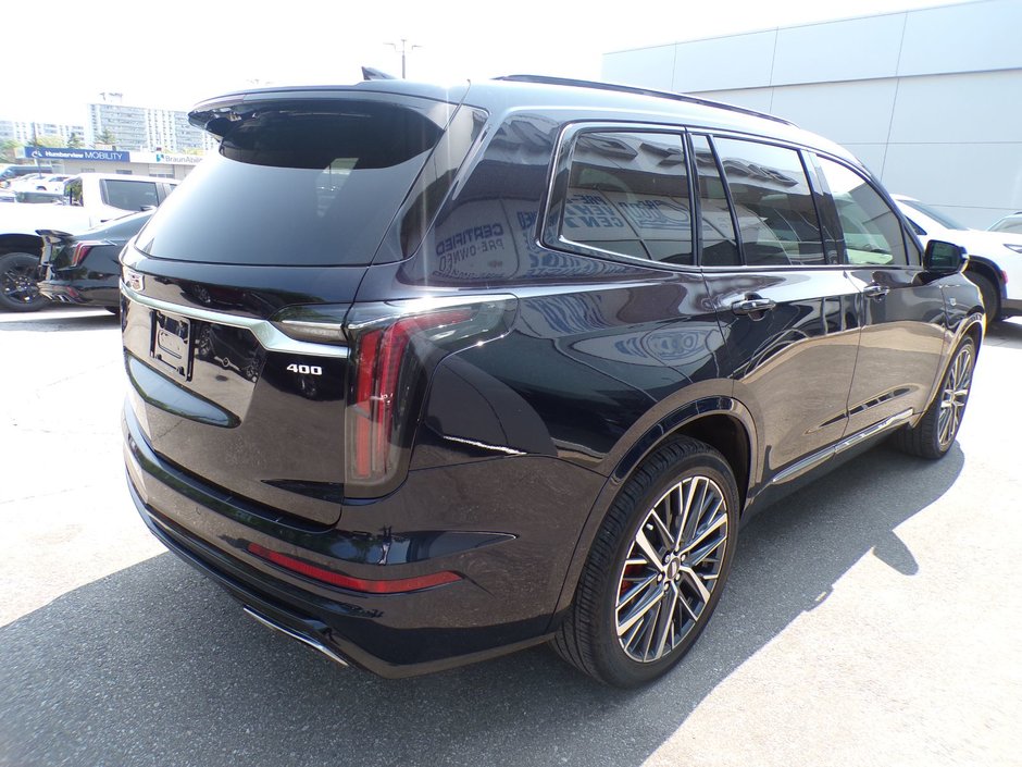 2022 Cadillac XT6 Sport-3
