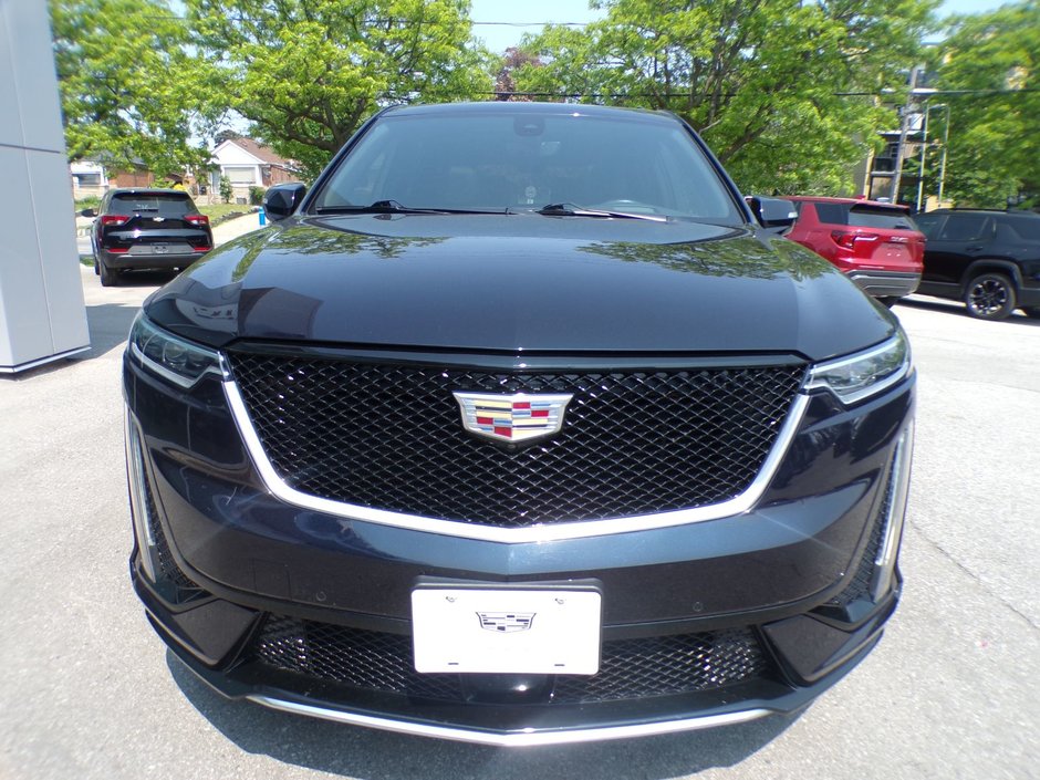 2022 Cadillac XT6 Sport-1