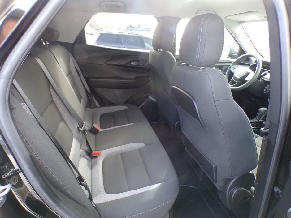 2023 Chevrolet Trailblazer LT-13