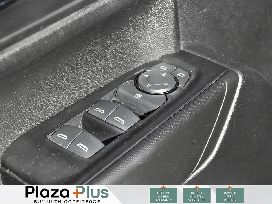 2022 Chevrolet Silverado 1500 Custom Trail Boss-11