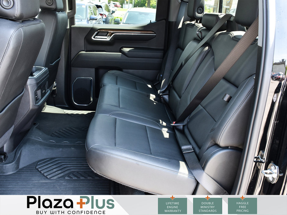 2024 Chevrolet Silverado 1500 LT Trail Boss 5.3L V8 | LTZ PKG|  LEATHER | SUNROOF | LIKE NEW
