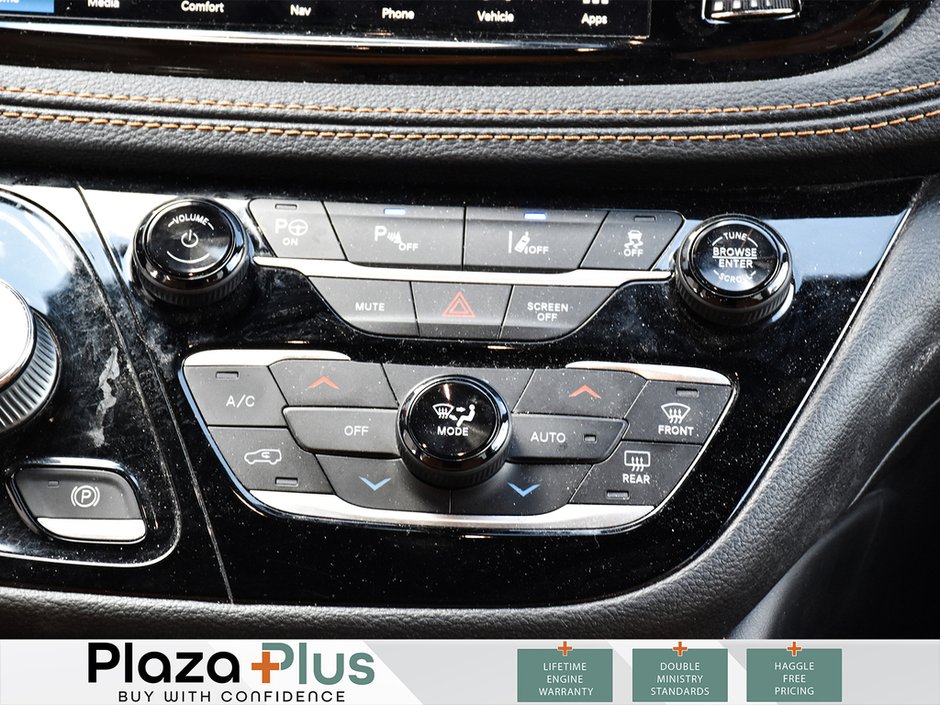 2021 Chrysler Pacifica Hybrid Pinnacle PLUG-IN HYBRID | DVD ENTERTAINMENT SYSTEM | POWER SLIDING DOORS & TAILGATE