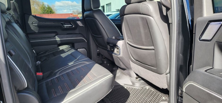 2025 GMC Sierra 1500 AT4X 3.0L DURAMAX | BOSE AUDIO | MASSAGE SEATS