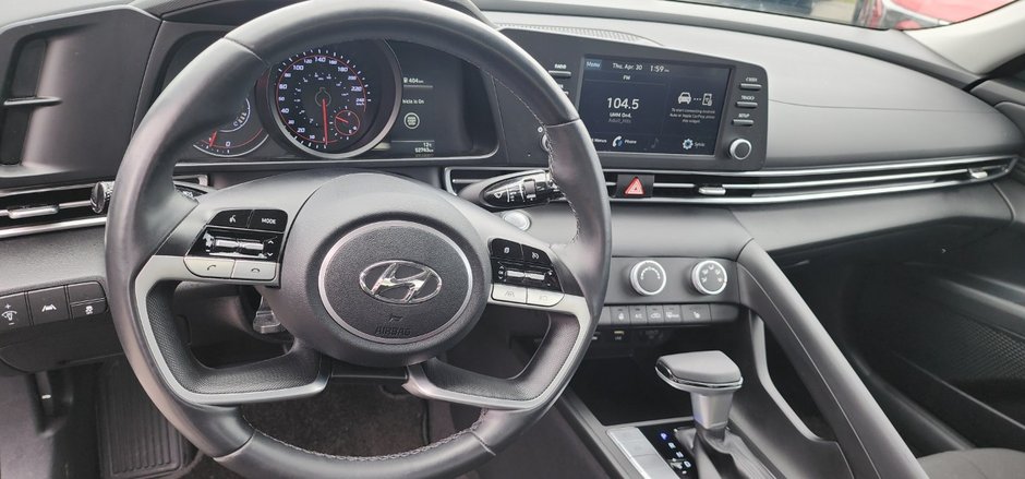 2022 Hyundai Elantra Preferred REMOTE START | HEATED STEERING WHEEL | ANDROID AUTO/APPLE CARPLAY