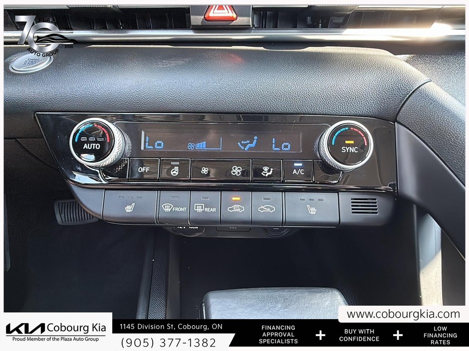 2022 Hyundai Elantra Preferred LOW KM | SUNROOF | HEATED STEERING WHEEL