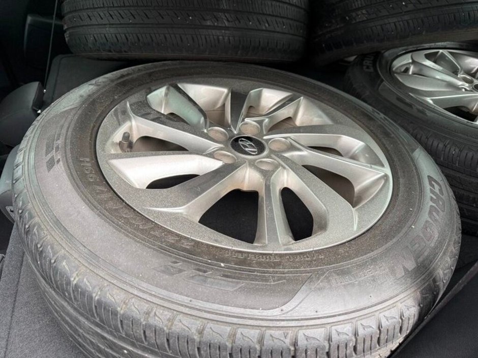 2017 Hyundai Tucson Luxury CLEAN CARFAX | TWO SETS OF TIRES INCLUDED