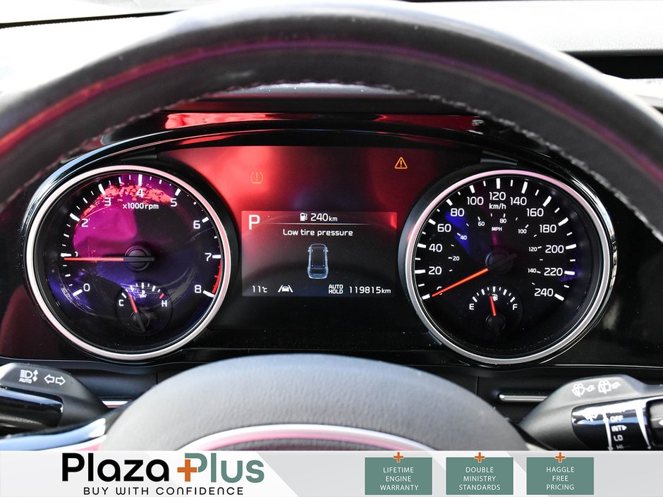 2024 Kia Carnival LX+ APPLE CAR PLAY/ ANDROID AUTO, POWER SLIDING DOORS, HEATED SEATS