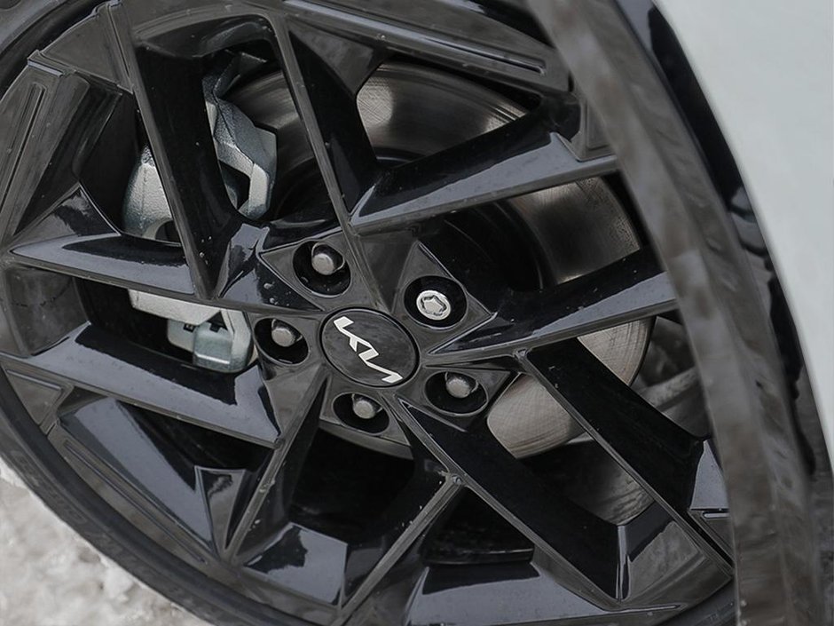 2025 Kia K4 GT-Line Turbo Limited-6