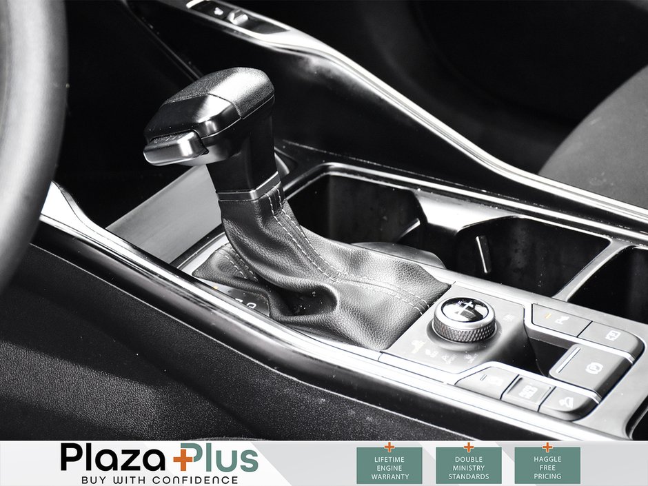 2024 Kia Sorento LX 7 SEATER, AWD, TINTED WINDOWS, BACK UP CAMERA