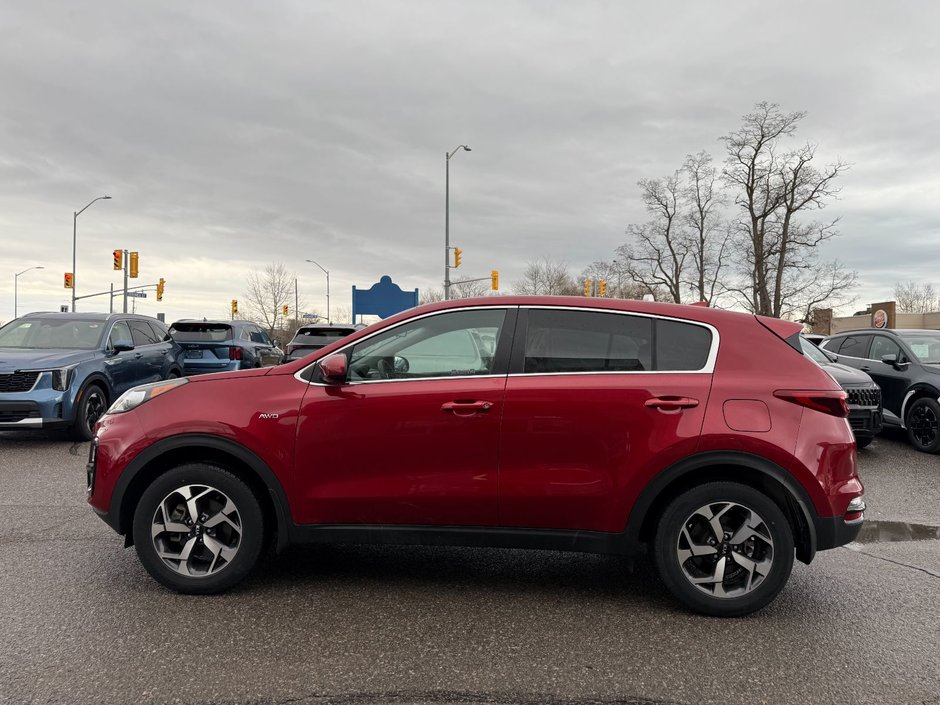 2021 Kia Sportage LX SUPER LOW KM!