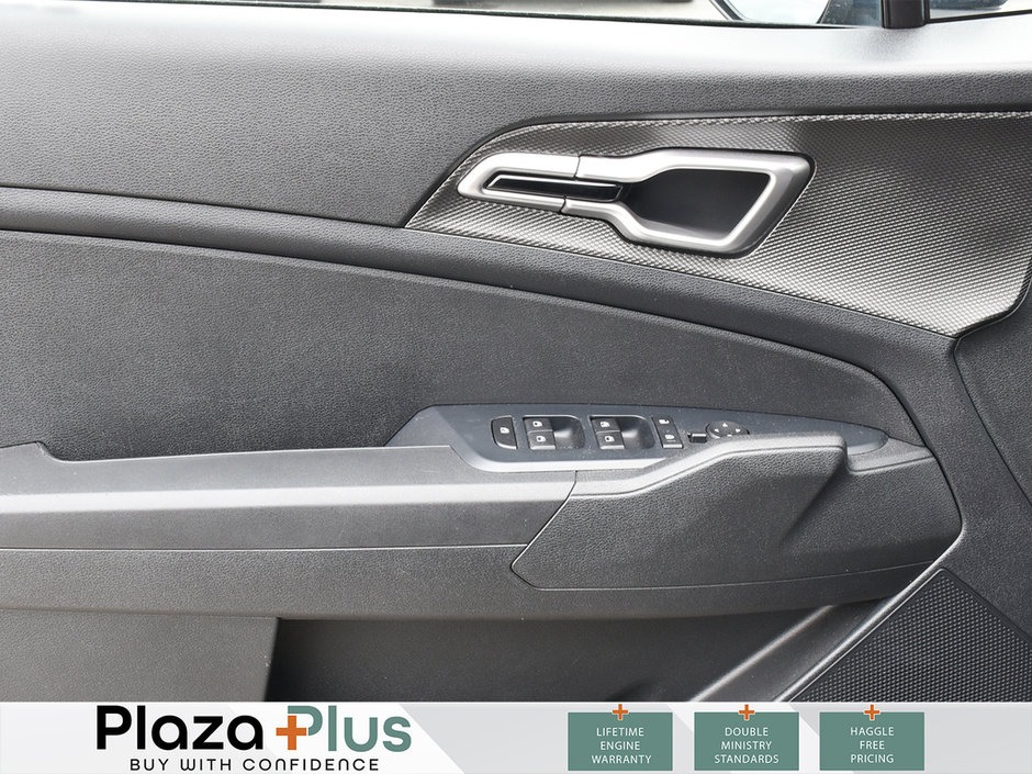 2023 Kia Sportage LX ANDROID AUTO/APPLE CARPLAY | HEATED SEATS | LANE KEEP & LANE FOLLOW ASSIST