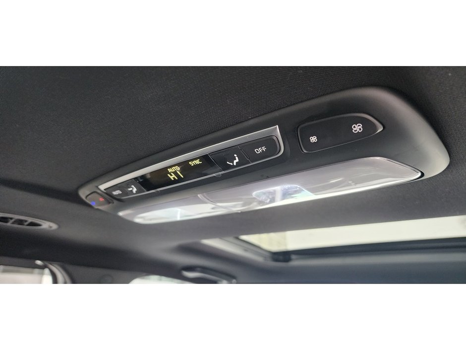 2024 Kia Telluride X-Line LOW KM | ONE OWNER | CLEAN CARFAX REPORT