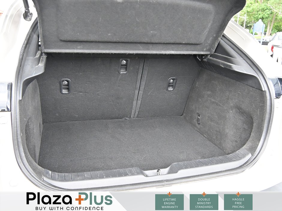 2022 Mazda CX-30 GS SUNROOF | LEATHER | HEATED STEERING WHEEL