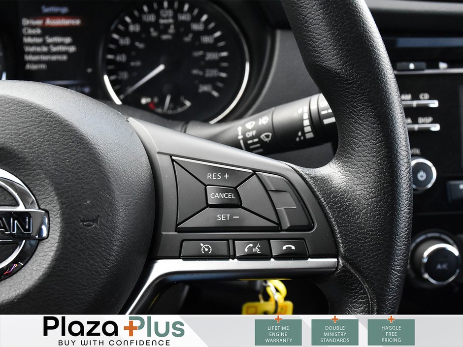 2018 Nissan Qashqai S-17