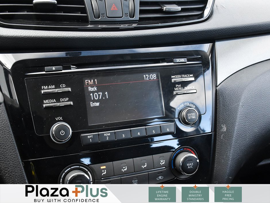 2018 Nissan Qashqai S-18