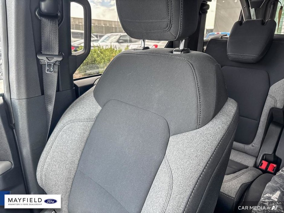 2022 Ford Bronco-16