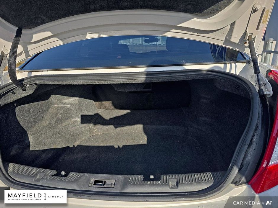 2013 Lincoln MKS EcoBoost-10