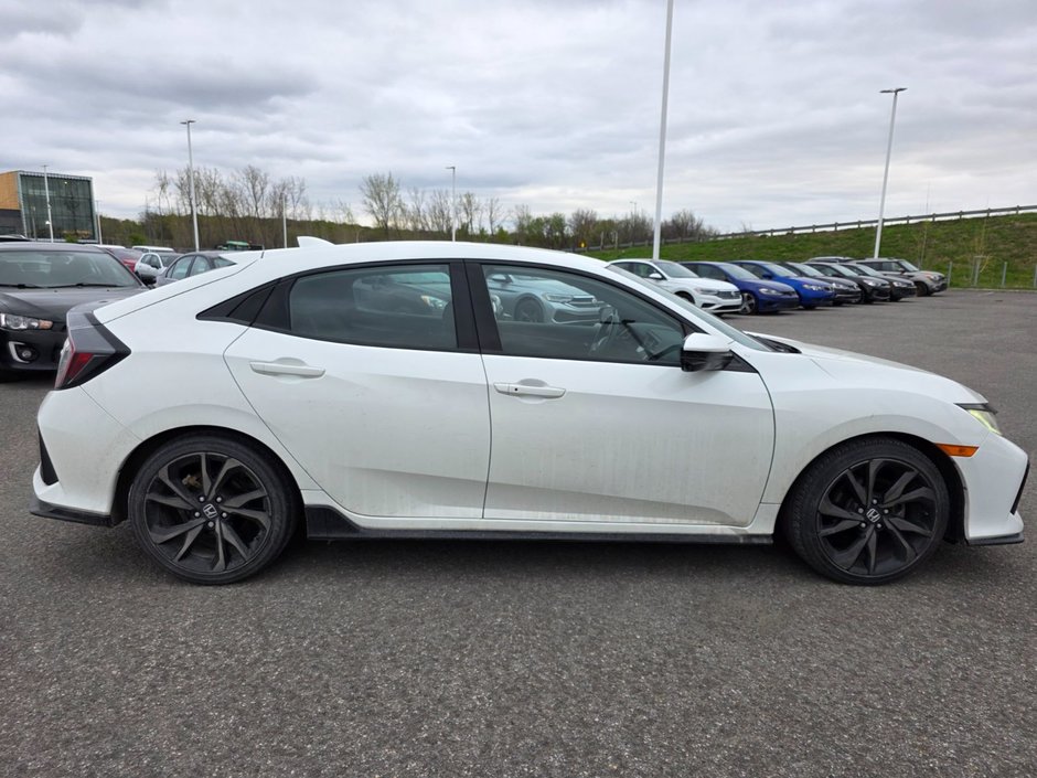 Honda Civic Hatchback Sport 2017-5