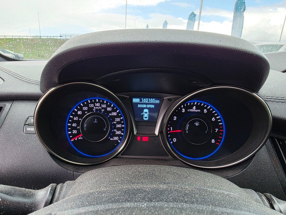 Hyundai Genesis Coupe Premium**GPS – Lecteur CD – Commandes audio au vol 2015-16