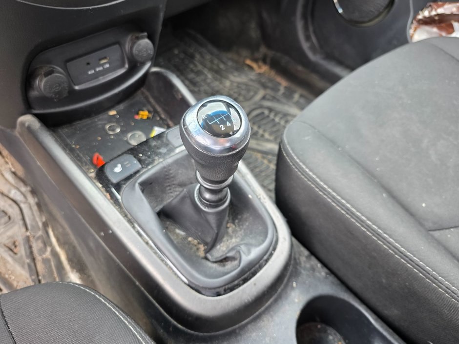 2013 Kia Soul-12