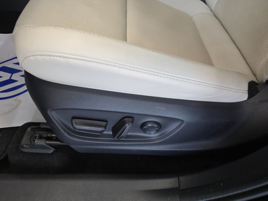 Toyota CROWN Limited 2023-9