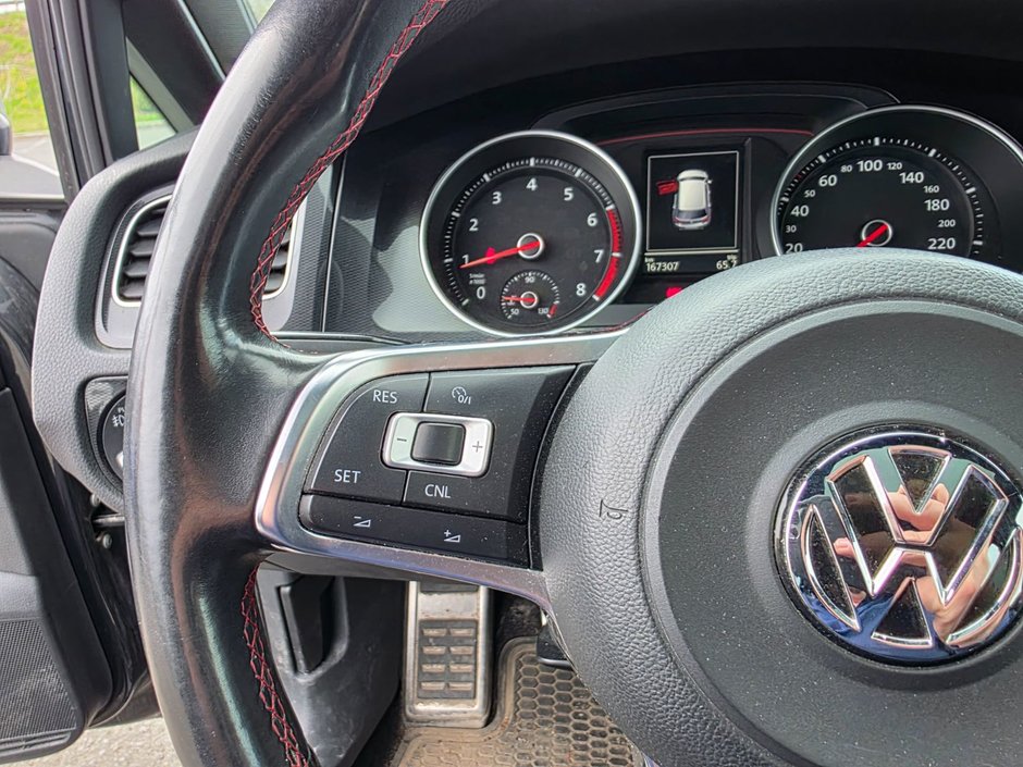 2015 Volkswagen Golf GTI Autobahn-15