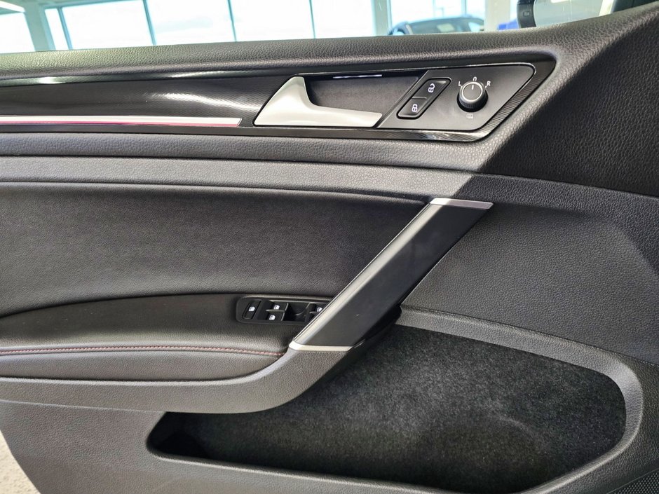 2016 Volkswagen Golf GTI Autobahn * Toit * Push Button * AppConnect *-18