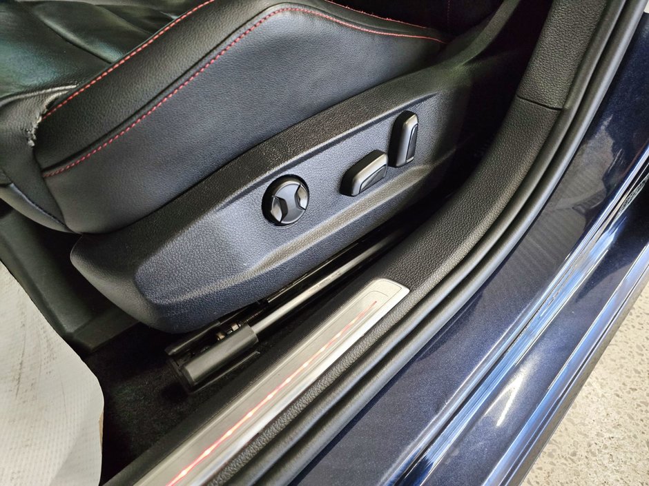Volkswagen Golf GTI Autobahn * Toit * Push Button * AppConnect * 2016-20