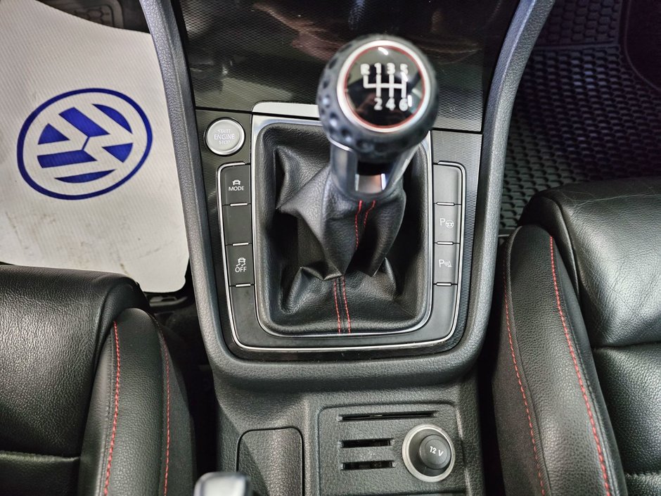 2016 Volkswagen Golf GTI Autobahn * Toit * Push Button * AppConnect *-12