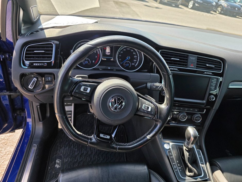 Volkswagen Golf R  2017-6