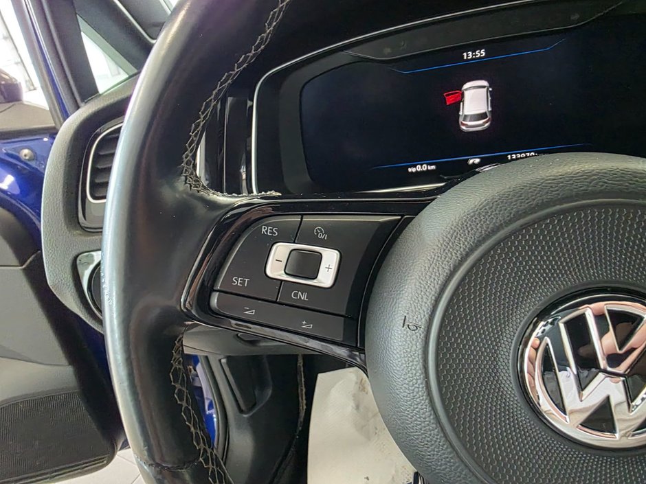 Volkswagen Golf R  2018-15